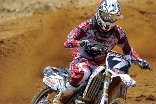 More information about "Tonus wins MX2 British Championship"